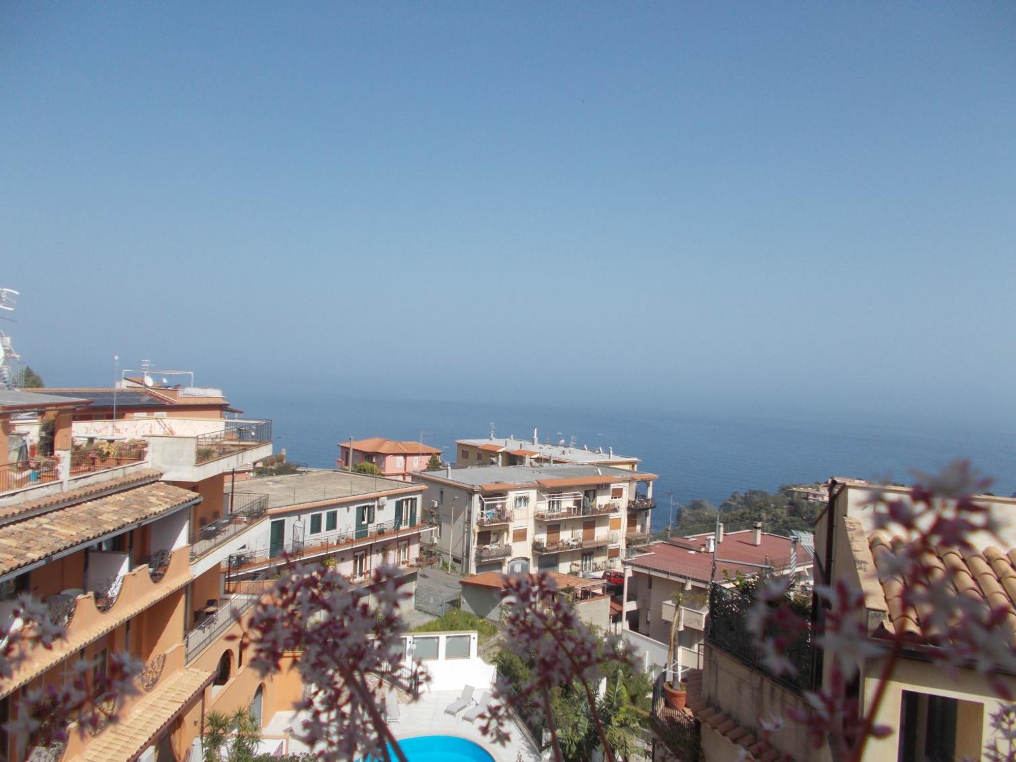 Il Melograno Apartment ตาออร์มินา ภายนอก รูปภาพ
